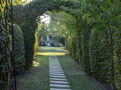Garden of Domaine Claude Bentz